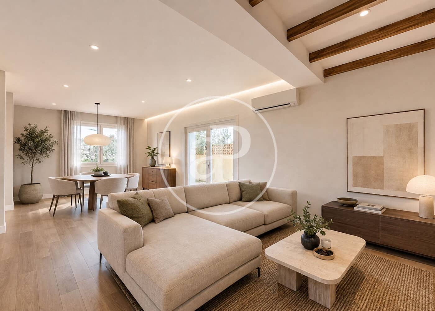 5 bedroom Villa for sale in Playa de Palma - € 600,000 (Ref: 10004244)