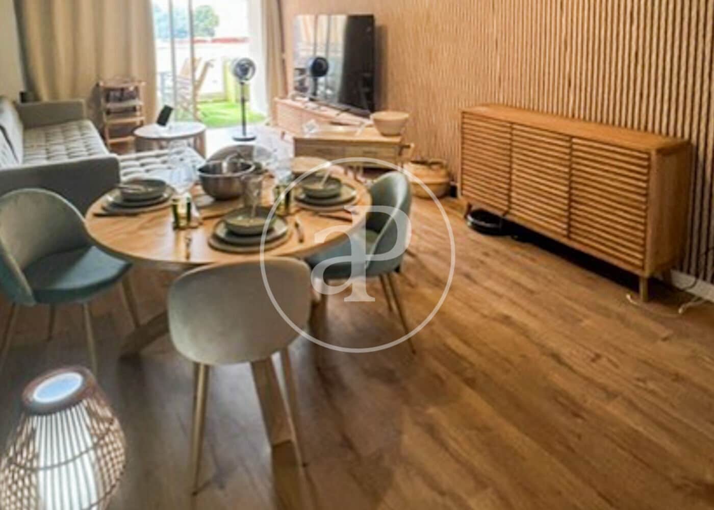 2 slaapkamer Penthouse te huur in Palma de Mallorca met zwembad - € 2.000 (Ref: 10013386)