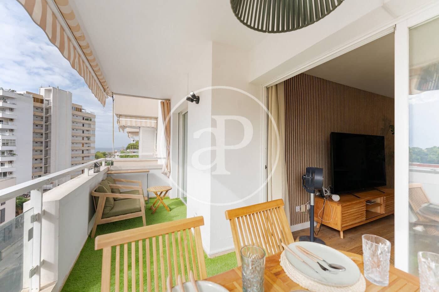 2 bedroom Penthouse for rent in Palma de Mallorca with pool - € 1,800 (Ref: 10013386)