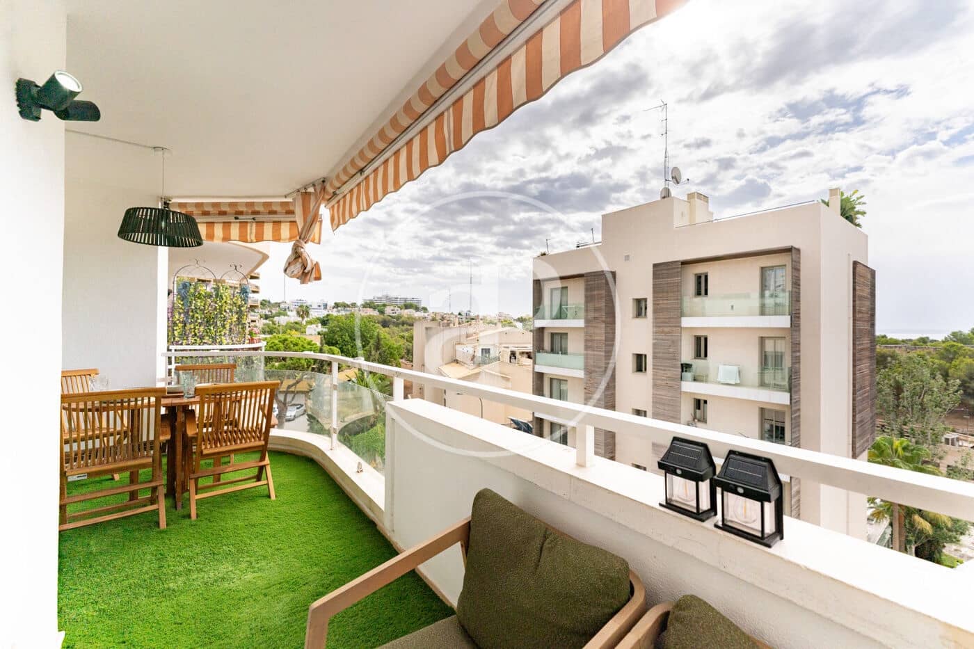 2 bedroom Penthouse for rent in Palma de Mallorca with pool - € 1,800 (Ref: 10013386)
