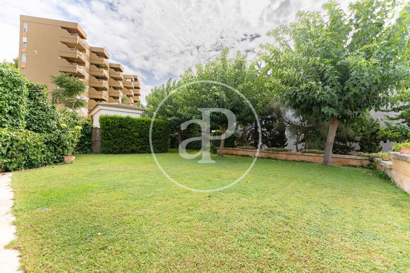 2 bedroom Penthouse for rent in Palma de Mallorca with pool - € 1,800 (Ref: 10013386)