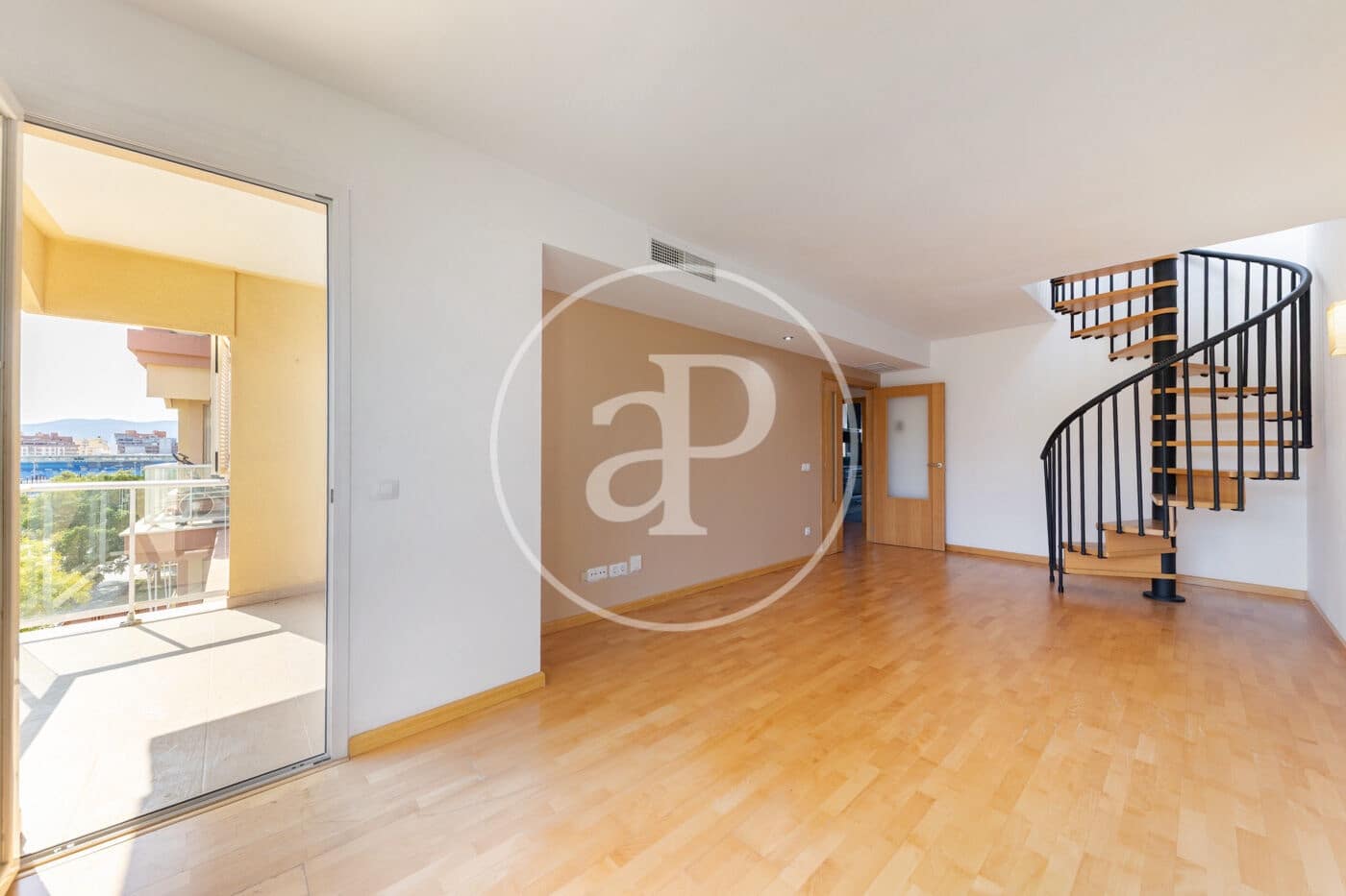 Ático de 3 habitaciones en Palma de Mallorca en venta con piscina - 645.000 € (Ref: 10024205)