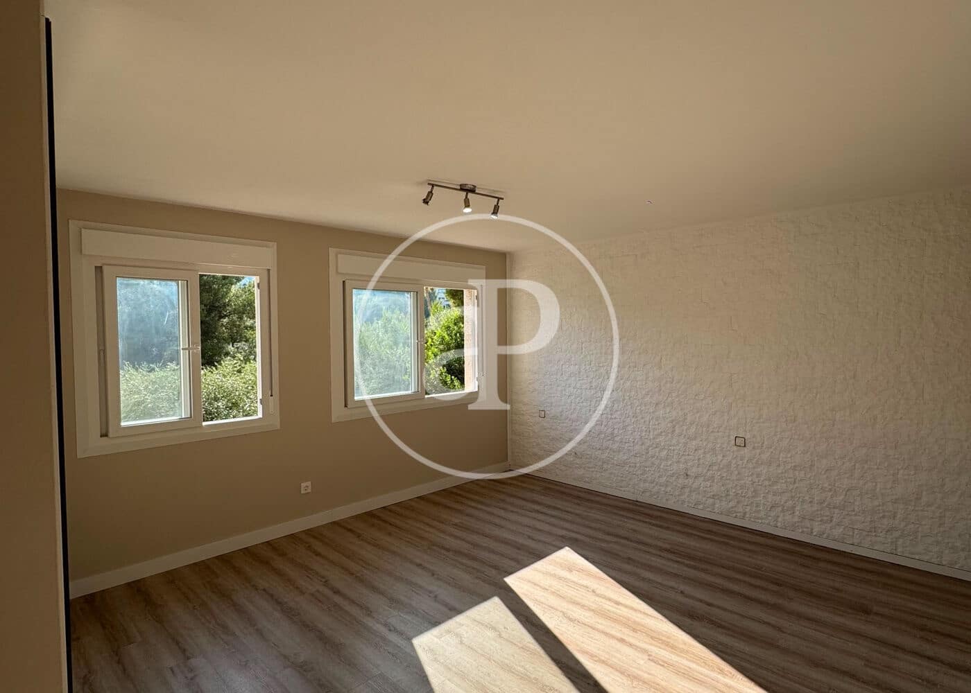 Apartamento de 3 habitaciones en Cas Catala en alquiler con garaje - 2.000 € (Ref: 10032099)