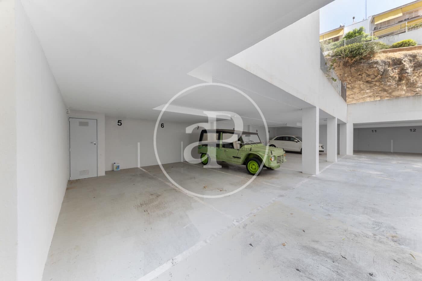 3 slaapkamer Appartement te huur in Palma de Mallorca met zwembad garage - € 2.500 (Ref: 10035431)