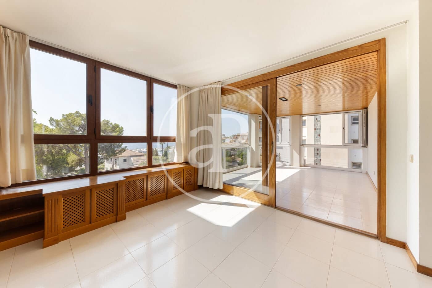 3 slaapkamer Appartement te huur in Palma de Mallorca met zwembad garage - € 2.500 (Ref: 10035431)