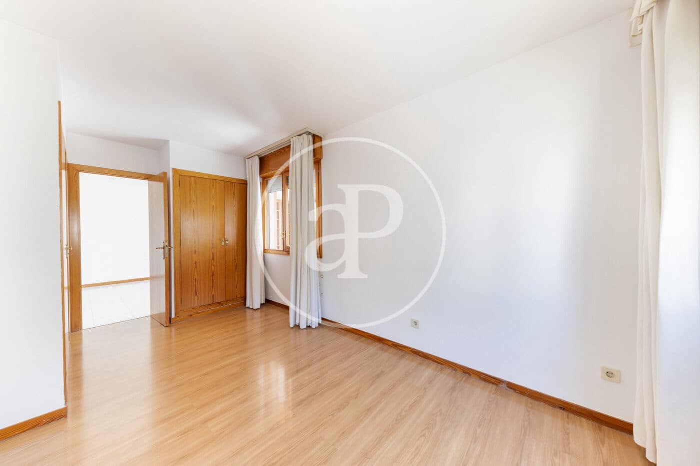 3 slaapkamer Appartement te huur in Palma de Mallorca met zwembad garage - € 2.500 (Ref: 10035431)
