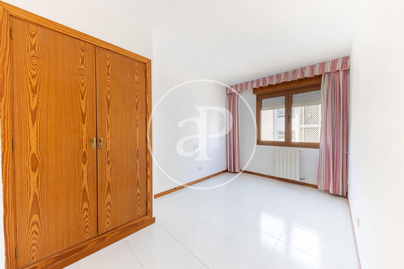 3 slaapkamer Appartement te huur in Palma de Mallorca met zwembad garage - € 2.500 (Ref: 10035431)