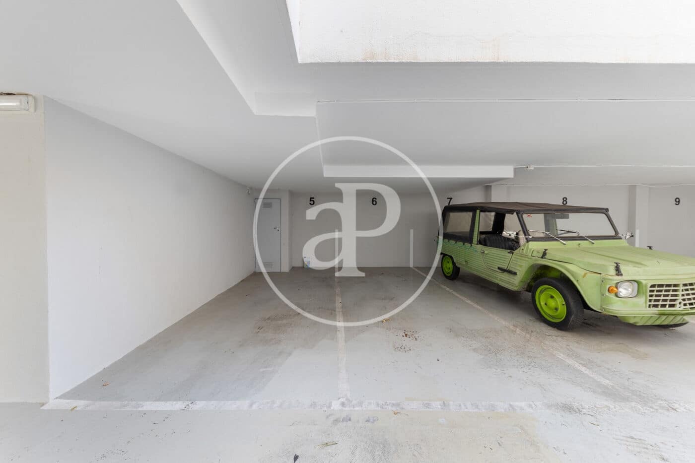 3 slaapkamer Appartement te huur in Palma de Mallorca met zwembad garage - € 2.500 (Ref: 10035431)