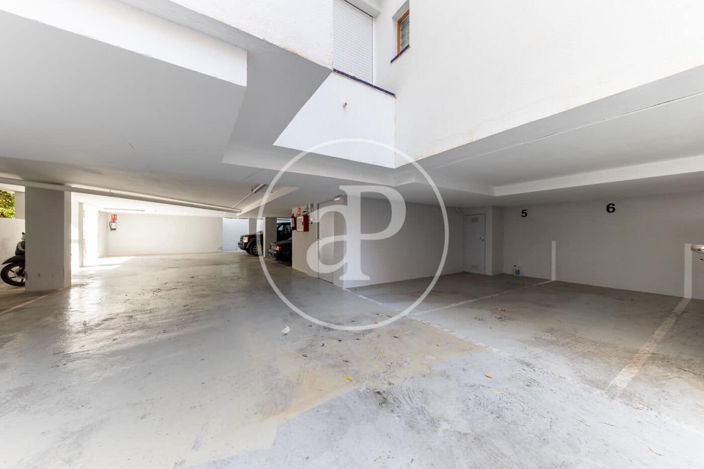 3 slaapkamer Appartement te huur in Palma de Mallorca met zwembad garage - € 2.500 (Ref: 10035431)