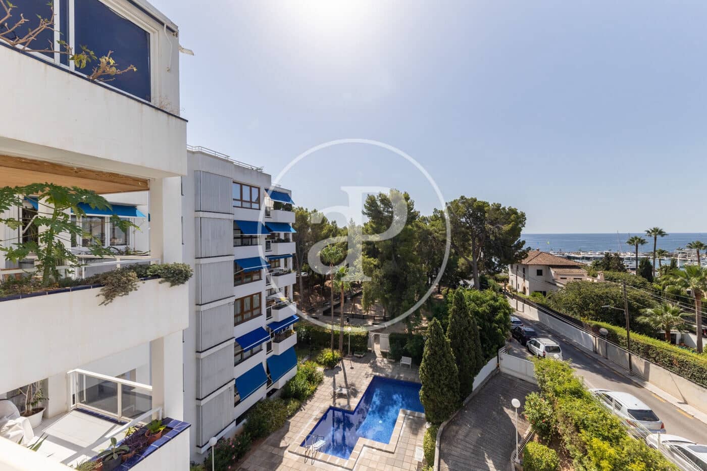 3 slaapkamer Appartement te huur in Palma de Mallorca met zwembad garage - € 2.500 (Ref: 10035431)