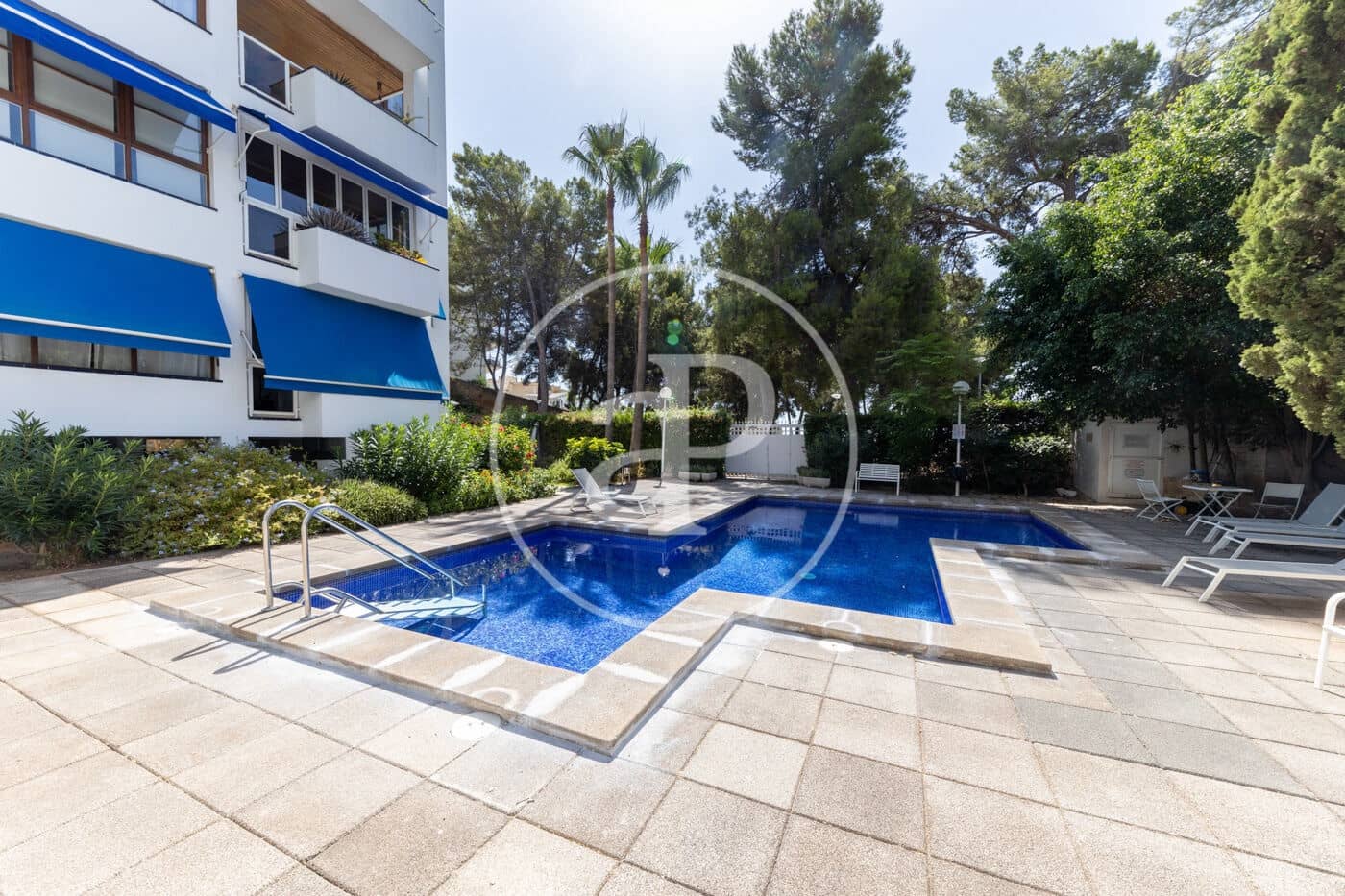 3 slaapkamer Appartement te huur in Palma de Mallorca met zwembad garage - € 2.500 (Ref: 10035431)