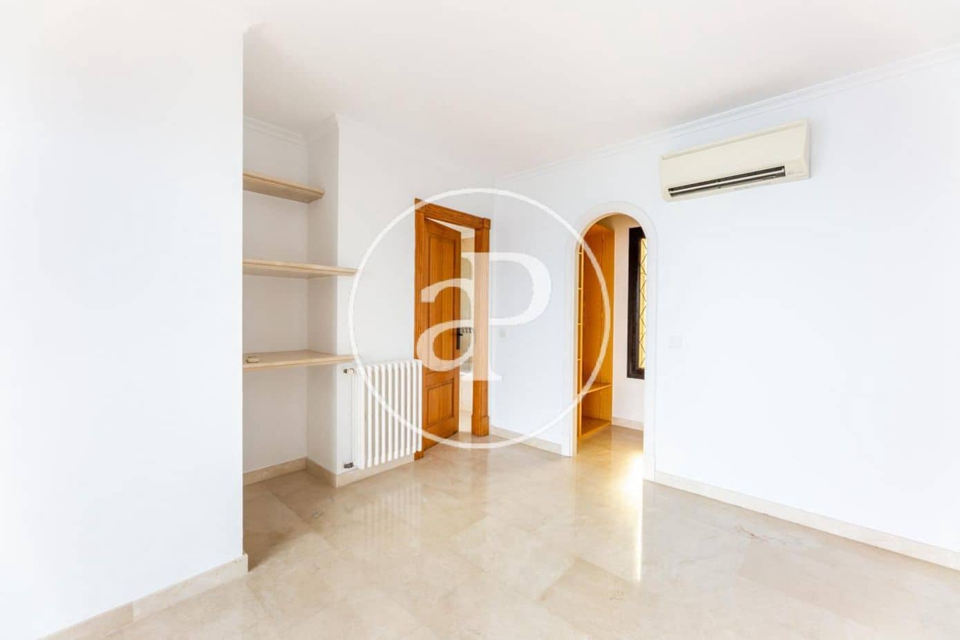4 Zimmer Villa zu vermieten in Llucmajor mit Pool Garage - 6.200 € (Ref: 10035432)