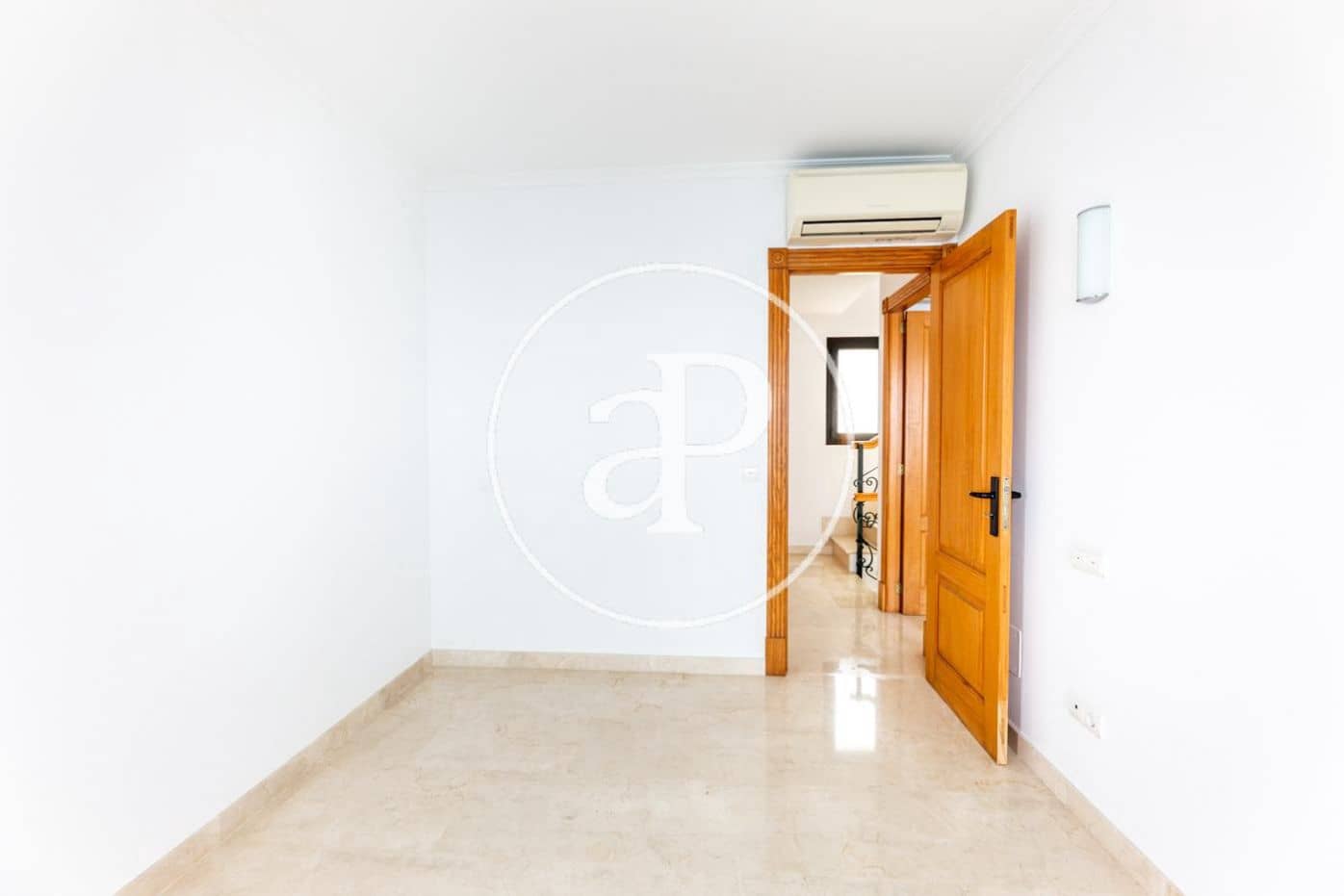 4 Zimmer Villa zu vermieten in Llucmajor mit Pool Garage - 6.200 € (Ref: 10035432)