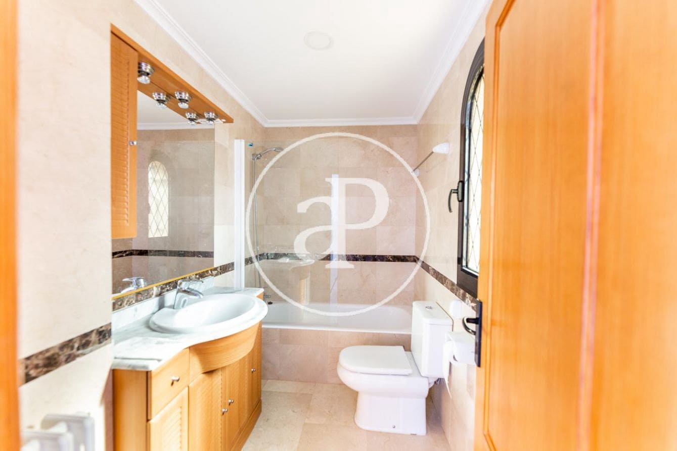 4 Zimmer Villa zu vermieten in Llucmajor mit Pool Garage - 6.200 € (Ref: 10035432)