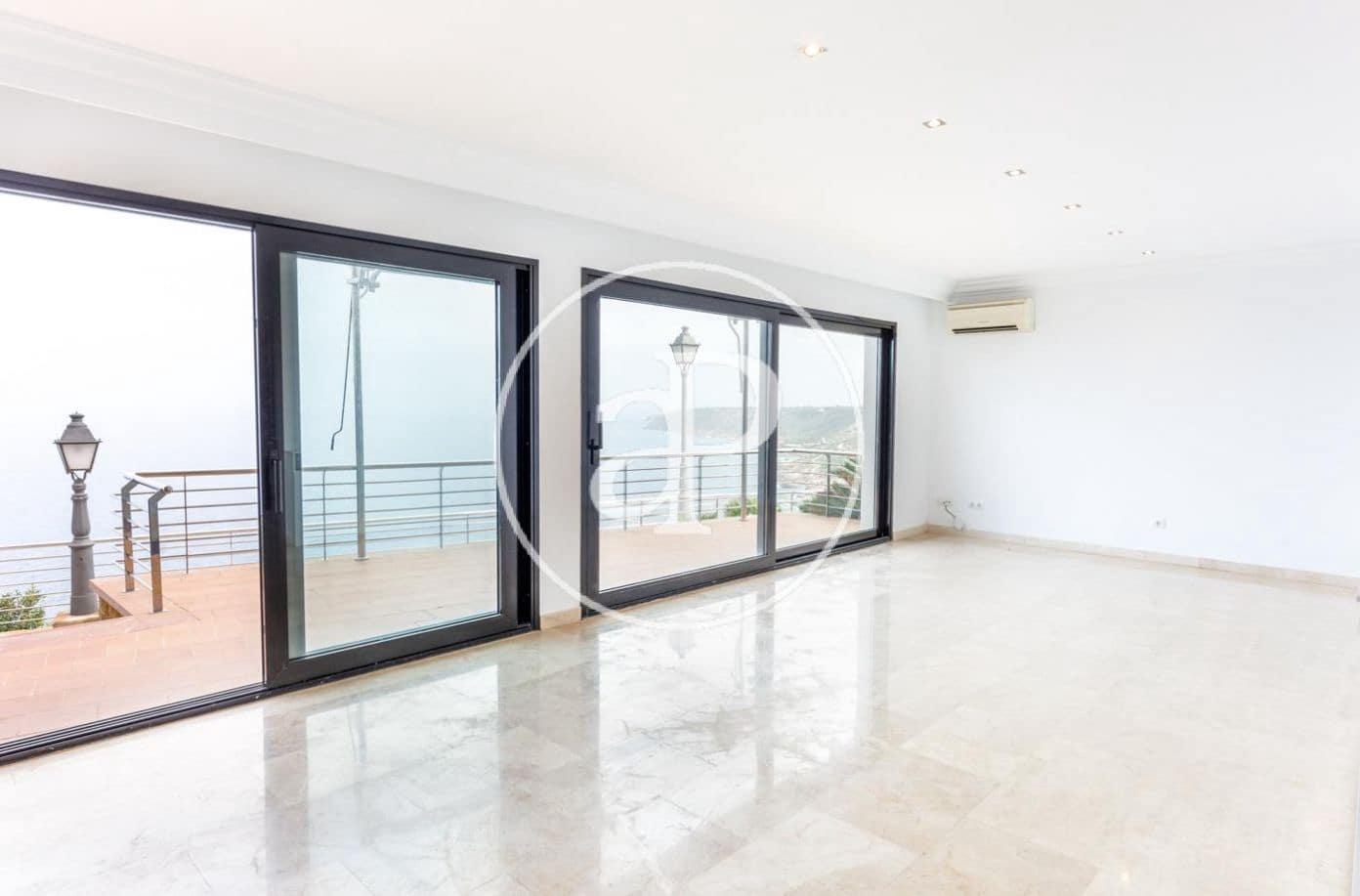 4 Zimmer Villa zu vermieten in Llucmajor mit Pool Garage - 6.200 € (Ref: 10035432)