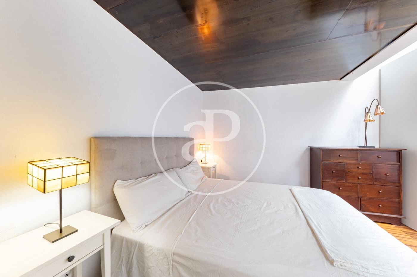 1 sovrum Lägenhet att hyra i Palma de Mallorca - 2 000 € (Ref: 10043077)