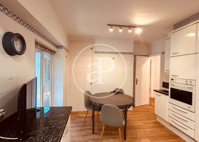 2 sypialnia Apartament do wynajęcia w Santa Catalina, Palma de Mallorca - 1 650 € (Ref: 10047374)