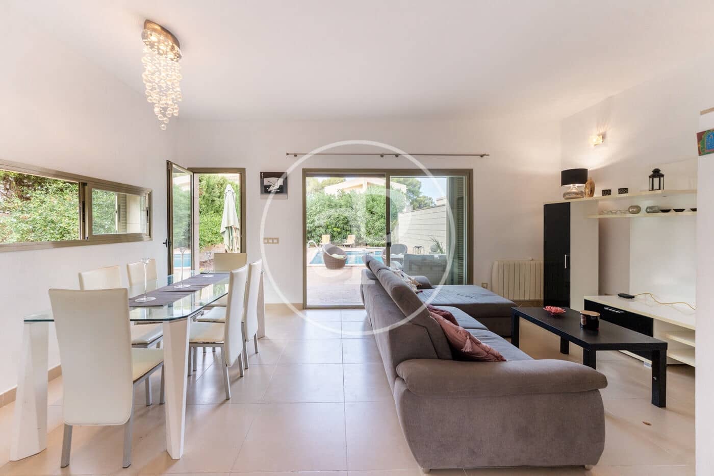 3 bedroom Villa for rent in Puig de Ros with pool - € 2,900 (Ref: 10047375)