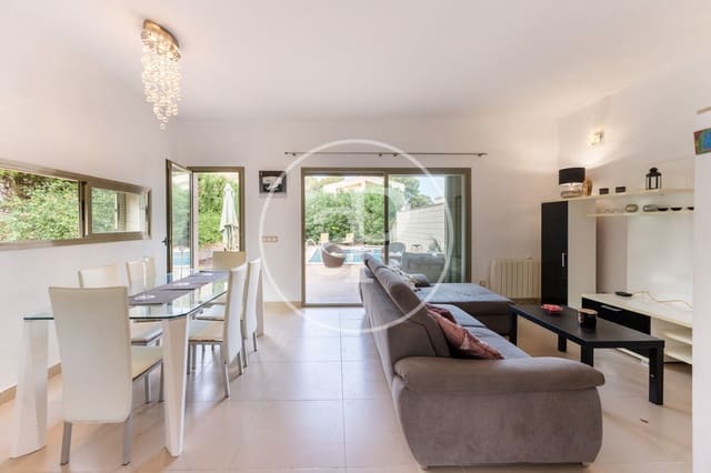 3 soverom Villa til leie i Puig de Ros, Llucmajor med svømmebasseng - € 2 900 (Ref: 10047375)