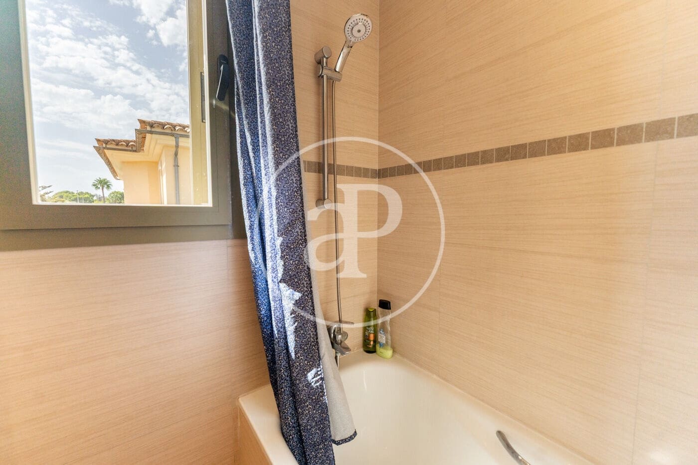 3 bedroom Villa for rent in Puig de Ros with pool - € 2,900 (Ref: 10047375)