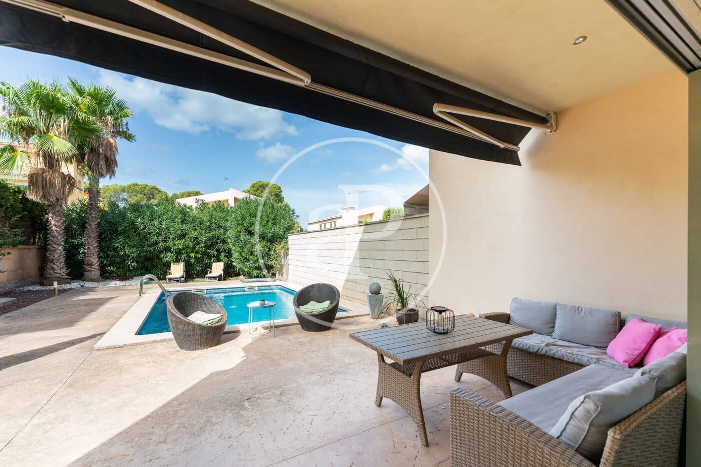 3 bedroom Villa for rent in Puig de Ros with pool - € 2,900 (Ref: 10047375)