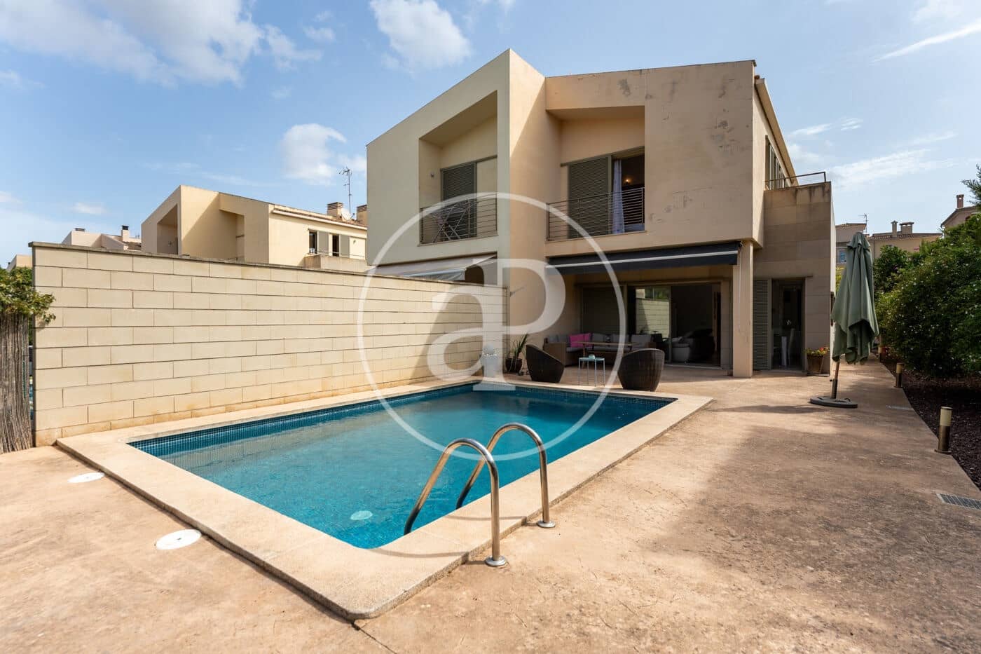 3 bedroom Villa for rent in Puig de Ros with pool - € 2,900 (Ref: 10047375)