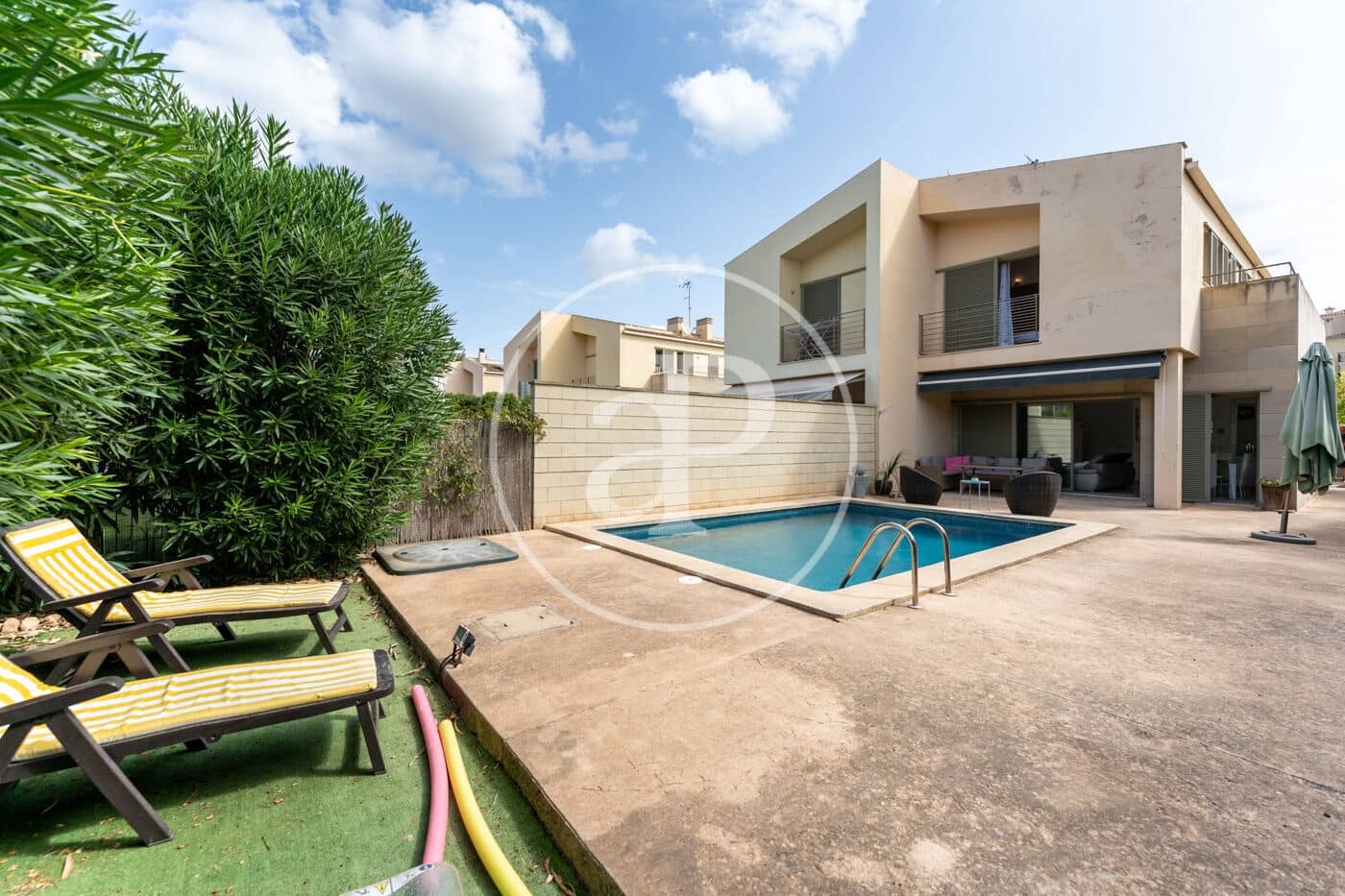 3 bedroom Villa for rent in Puig de Ros with pool - € 2,900 (Ref: 10047375)