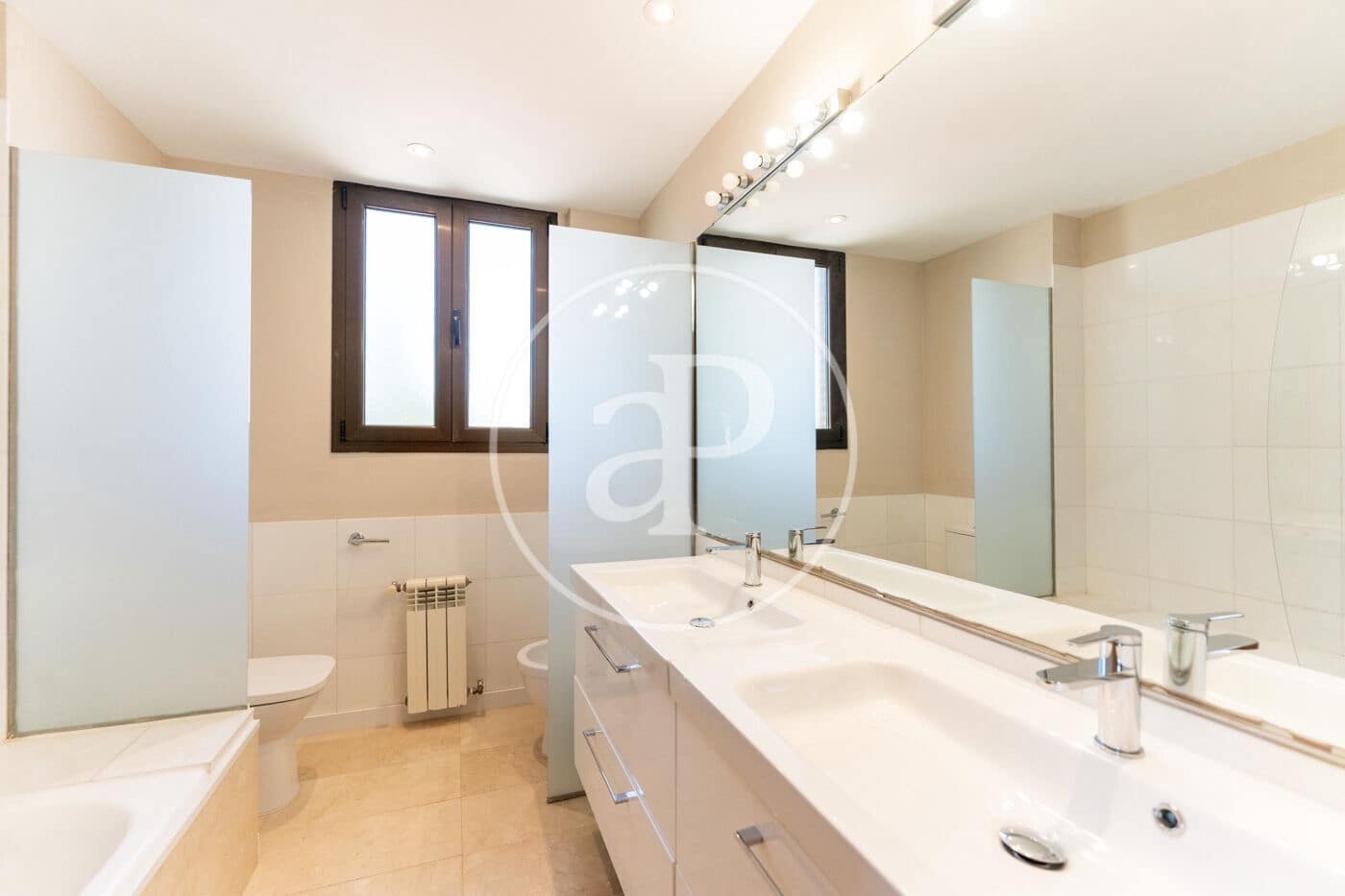 3 Zimmer Penthouse zu vermieten in Palma de Mallorca mit Pool Garage - 2.900 € (Ref: 10049353)