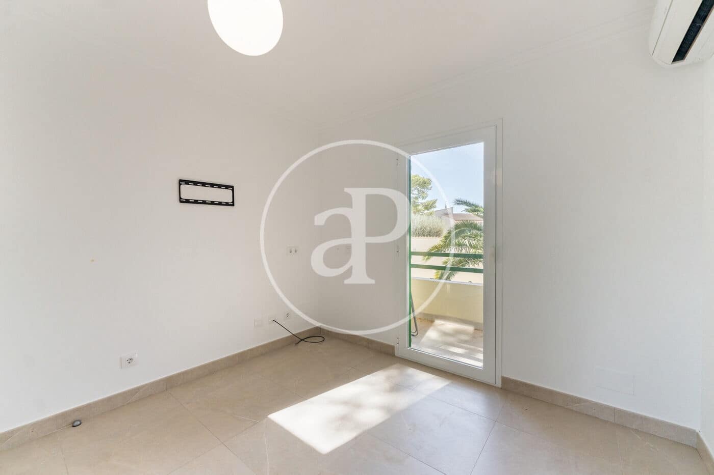 Appartement de 3 chambres à louer à Palmanova - 2 000 € (Ref: 10078193)