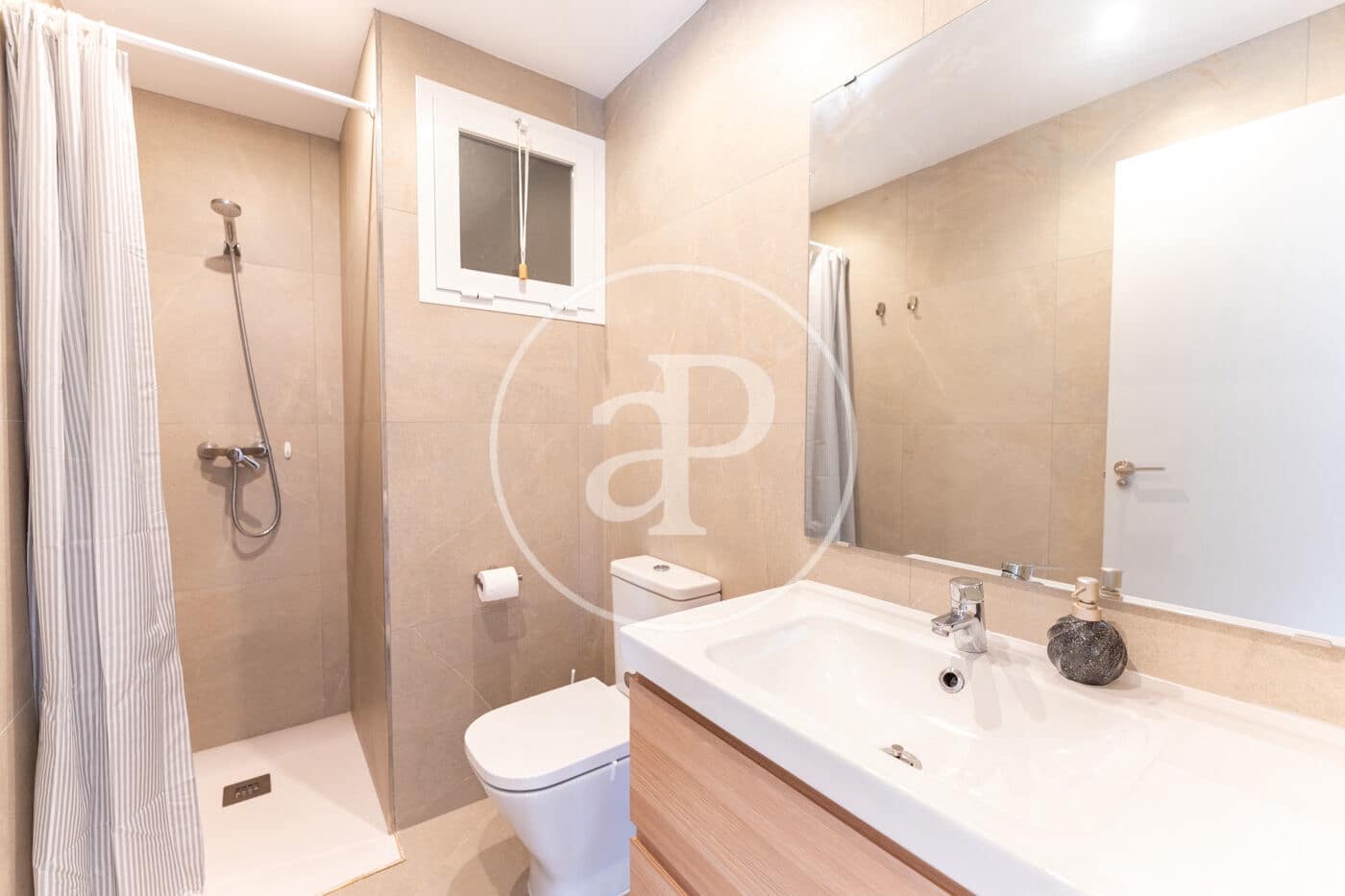 Appartement de 3 chambres à louer à Palmanova - 2 000 € (Ref: 10078193)