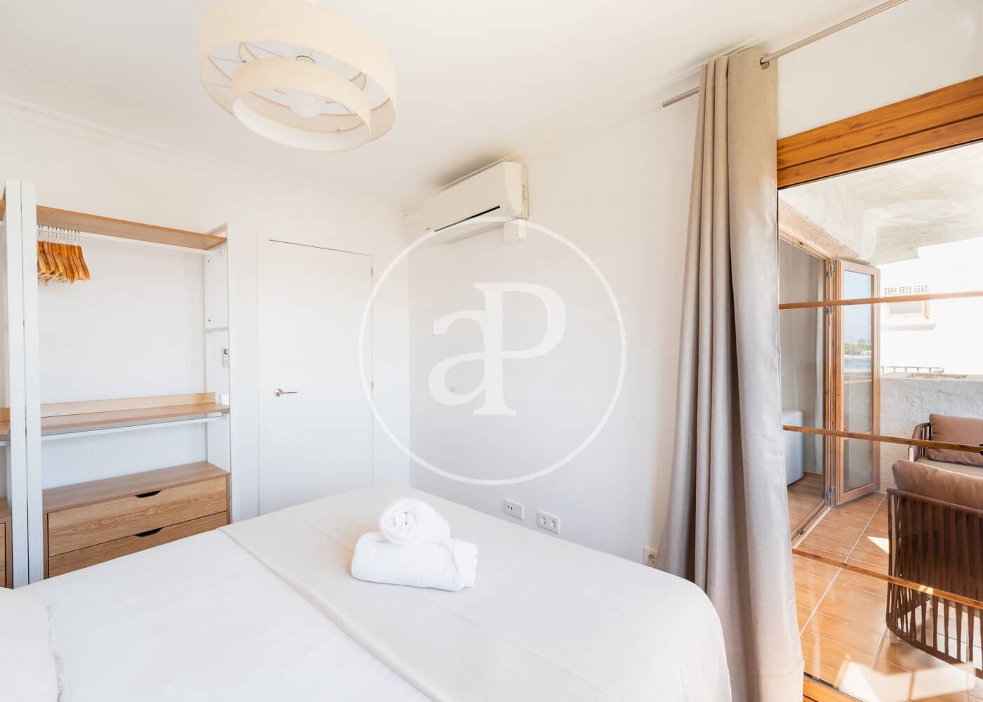 Appartement de 2 chambres à louer à Alcudia avec piscine - 2 500 € (Ref: 10094527)