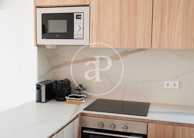 Appartement de 2 chambres à louer à Alcúdia avec piscine - 2 500 € (Ref: 10094527)