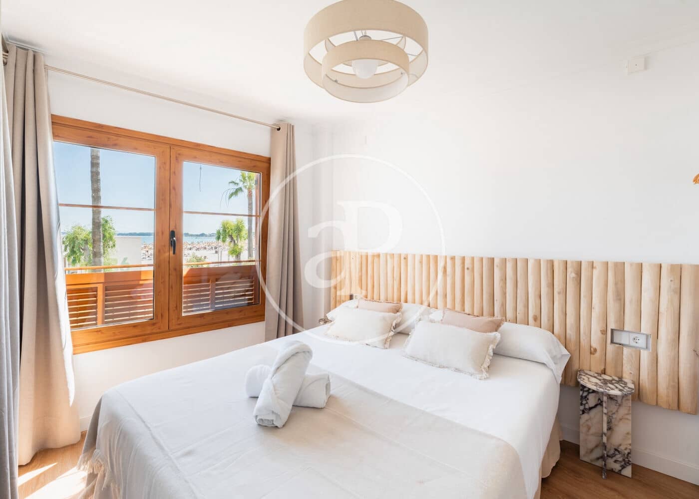 Appartement de 2 chambres à louer à Alcudia avec piscine - 2 500 € (Ref: 10094527)