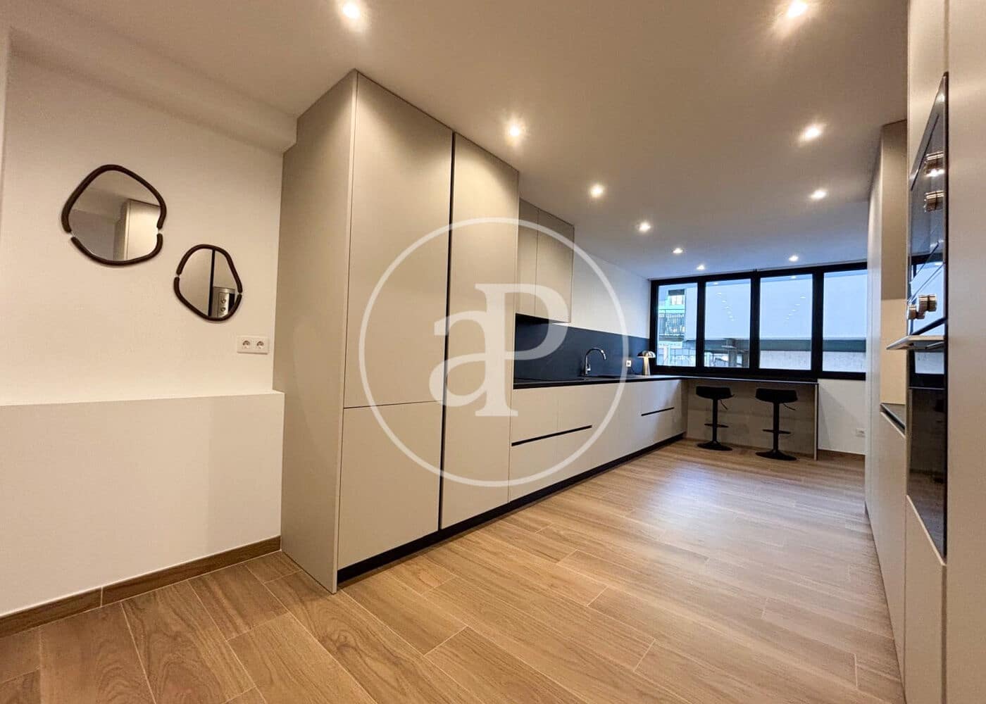 3 quarto Apartamento para arrendar em Palma de Mallorca - 3 000 € (Ref: 10094528)