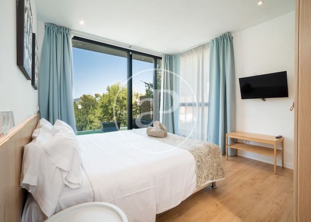 Appartement de 6 chambres à louer à Santa Ponsa, Calvià avec piscine garage - 11 500 € (Ref: 10094529)