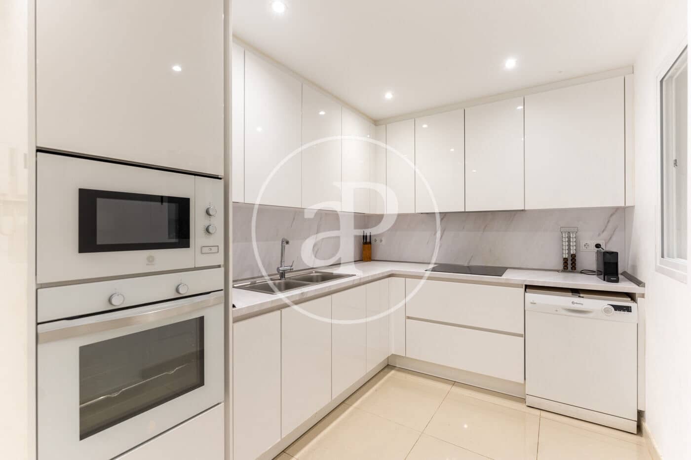 Apartamento de 4 habitaciones en Palma de Mallorca en alquiler con garaje - 3.300 € (Ref: 10115683)