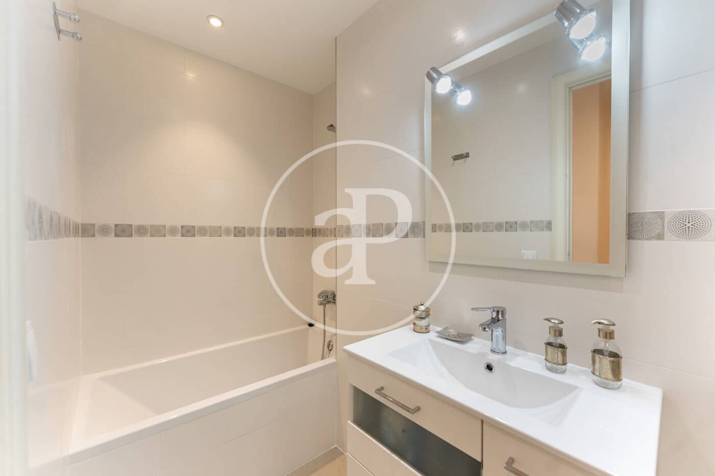 Apartamento de 4 habitaciones en Palma de Mallorca en alquiler con garaje - 3.300 € (Ref: 10115683)