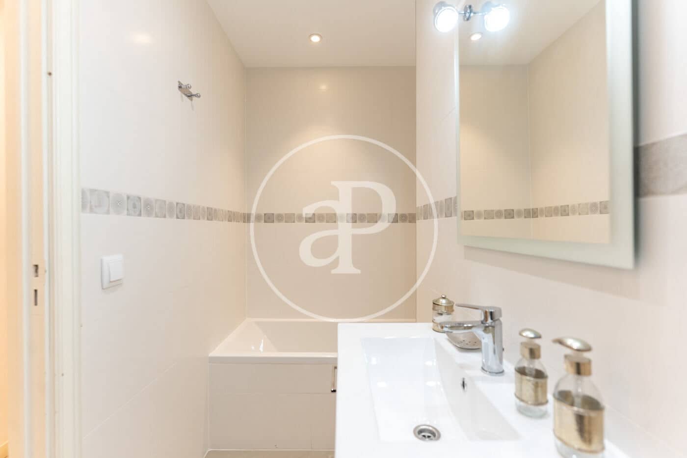 Apartamento de 4 habitaciones en Palma de Mallorca en alquiler con garaje - 3.300 € (Ref: 10115683)