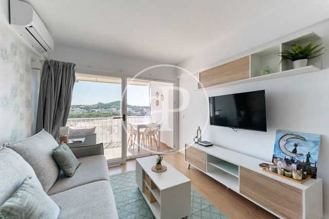 1 sovrum Lägenhet att hyra i Santa Ponsa, Calvià med pool - 1 200 € (Ref: 10119960)