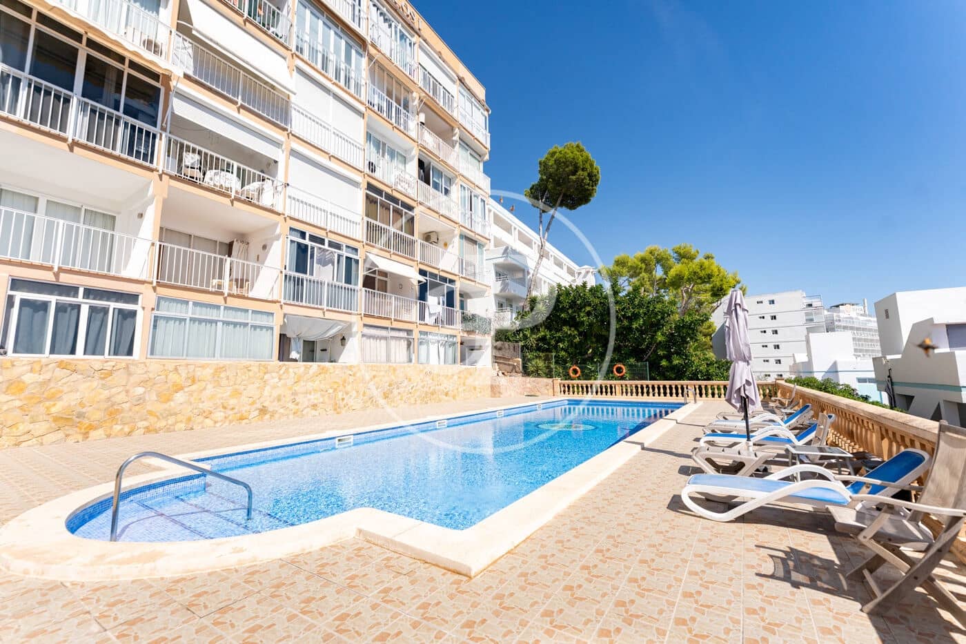 1 sovrum Lägenhet att hyra i Santa Ponsa med pool - 1 200 € (Ref: 10119961)