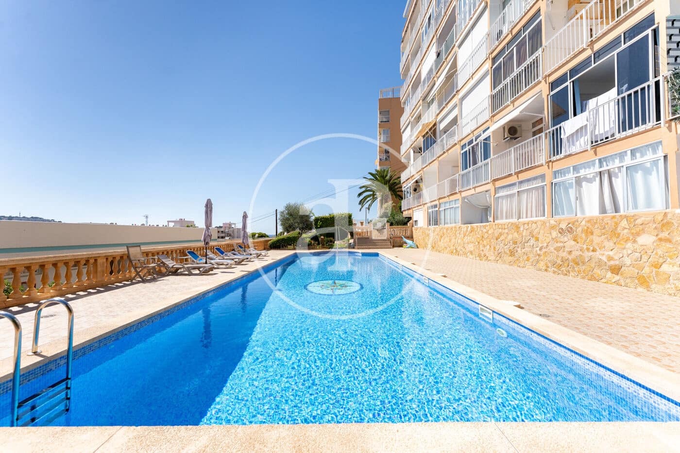 1 sovrum Lägenhet att hyra i Santa Ponsa med pool - 1 200 € (Ref: 10119961)