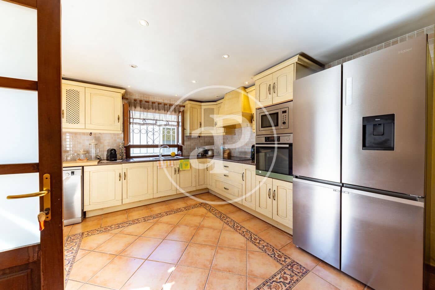 6 bedroom Villa for sale in Palmanova with pool garage - € 1,590,000 (Ref: 10124461)
