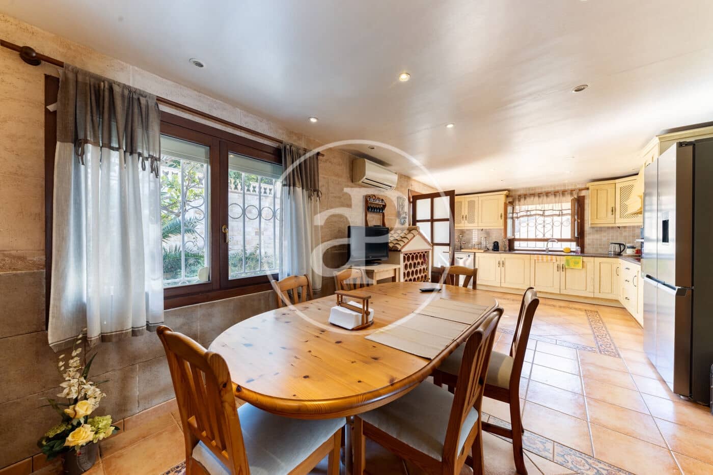 6 bedroom Villa for sale in Palmanova with pool garage - € 1,590,000 (Ref: 10124461)