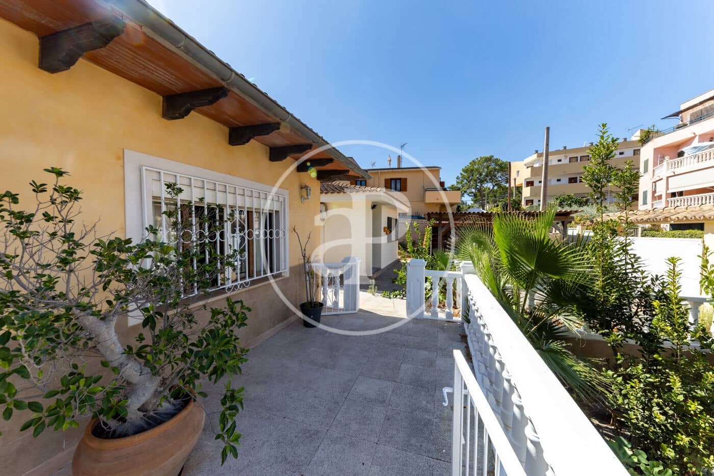6 bedroom Villa for sale in Palmanova with pool garage - € 1,590,000 (Ref: 10124461)