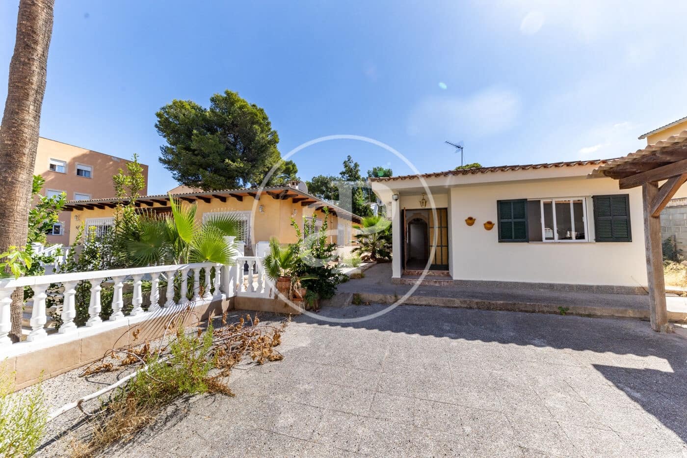 6 bedroom Villa for sale in Palmanova with pool garage - € 1,590,000 (Ref: 10124461)