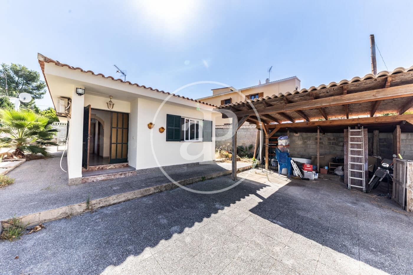 6 bedroom Villa for sale in Palmanova with pool garage - € 1,590,000 (Ref: 10124461)