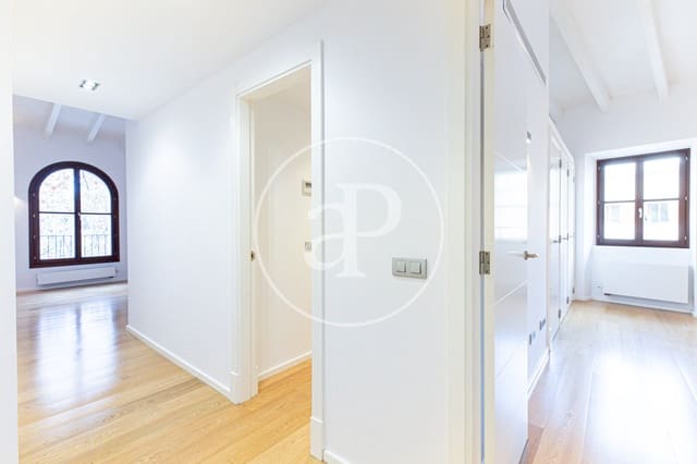 Appartement de 2 chambres à louer à La Missió, Palma de Mallorca - 2 600 € (Ref: 10147045)