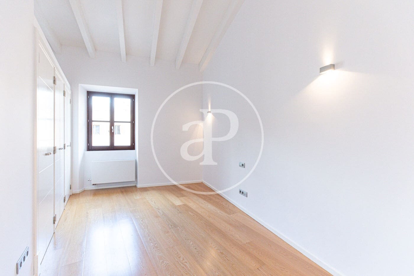 Appartement de 2 chambres à louer à Palma de Mallorca - 2 600 € (Ref: 10147045)
