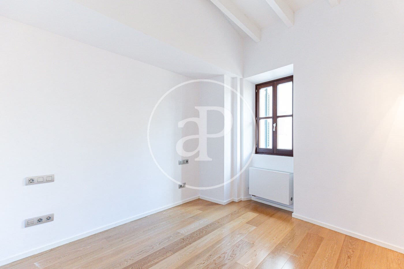 Appartement de 2 chambres à louer à Palma de Mallorca - 2 600 € (Ref: 10147045)