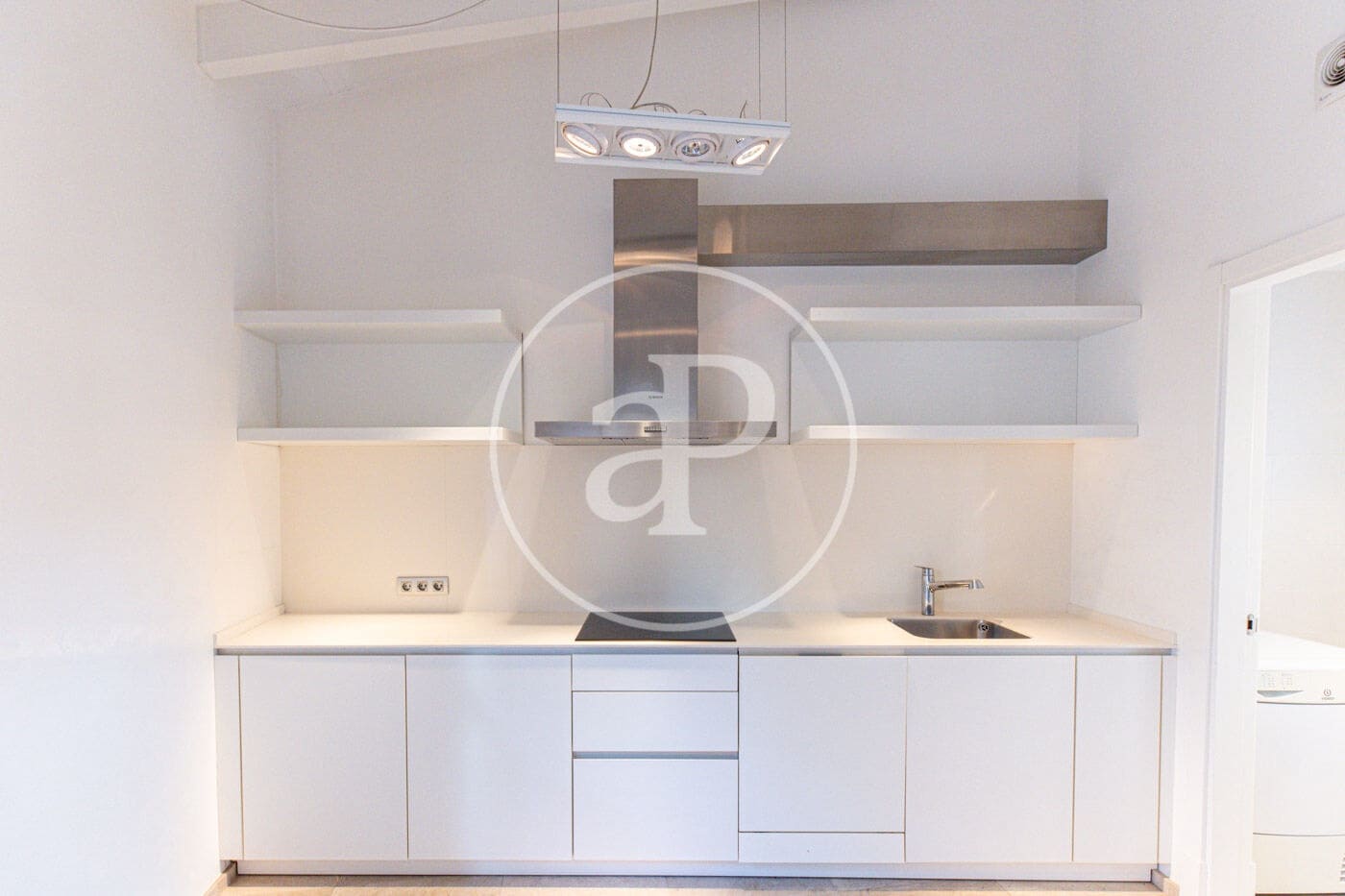 Appartement de 2 chambres à louer à Palma de Mallorca - 2 600 € (Ref: 10147045)
